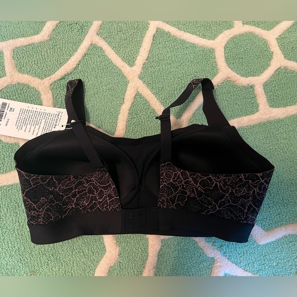 Lululemon Fine Form Bra sz 36C - Picture 2 of 3